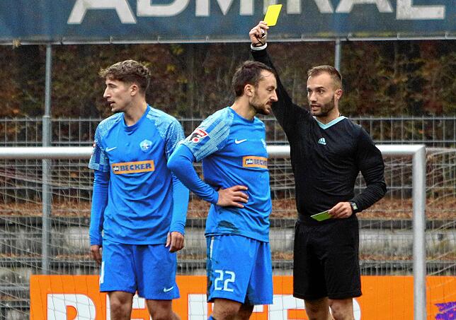 Bild 6: Starker Kampf bleibt unbelohnt – die besten Bilder vom Spiel des SC Pfullendorf gegen Denzlingen!