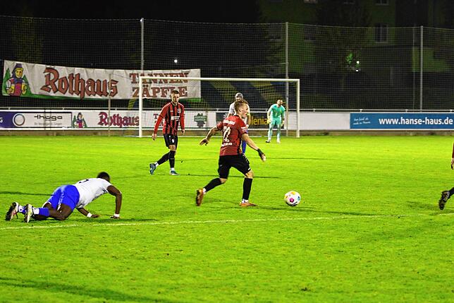 Bild 9: Unsere Bildergalerie der Landesliga-Partie zwischen dem FC Singen 04 und dem FC Königsfeld