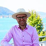 „In dieser Gemeinde ist kein Platz für menschenverachtendes Gedankengut und Fremdenfeindlichkeit.“ Bürgermeister Oliver ...