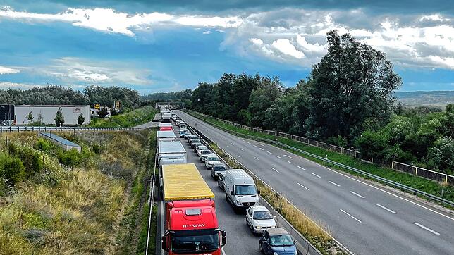 Auf der B33 ging gegen 16 Uhr absolut nichts mehr.