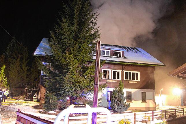 Bild 17: Brand im Hotel Walkenmühle in Bonndorf - die Bilder
