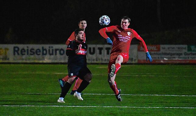 Bild 7: FC Schlüchttal gewinnt das Derby beim FC RW Weilheim &ndash; und wir haben Bilder!