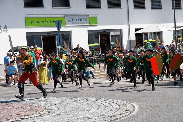 Bild 6: Hier sind die schönsten Bilder vom Seehasen-Jubiläumsfestzug