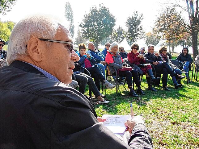 Engagiert für die Freien Wähler: Stadtrat Walter Hiller bei einem Ortstermin 2018 im Strandbad Radolfzell.