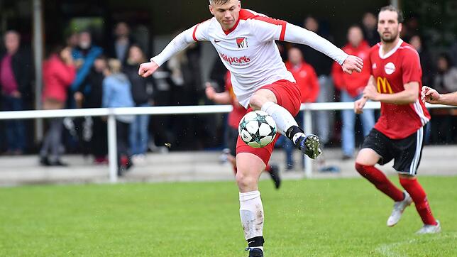 Lehrzeit: Lukas Peric spielte bis Ende vergangener Saison bei den Verbandsliga-Junioren des FC RW Weilheim. Vor zwei Wochen hat er beim ...