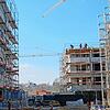Der Rohbau der ersten sechs Gebäude der Baugenossenschaft Überlingen an der Anna-Zentgraf-Straße nördlich des Hildegardrings ist nahezu ...