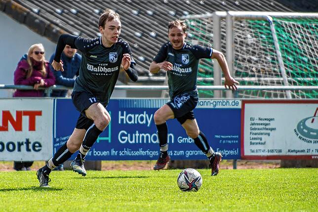 Bild 32: SV Waldhaus besiegt den SV Rheintal glatt mit 4:0 &ndash; und wir haben Bilder!