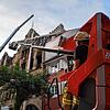 Auch nach zwei Tagen und zwei Nächten schwelt, glimmt und brennt es weiter im Haus Zollernstraße in Konstanz. Während die Feuerwehr ...