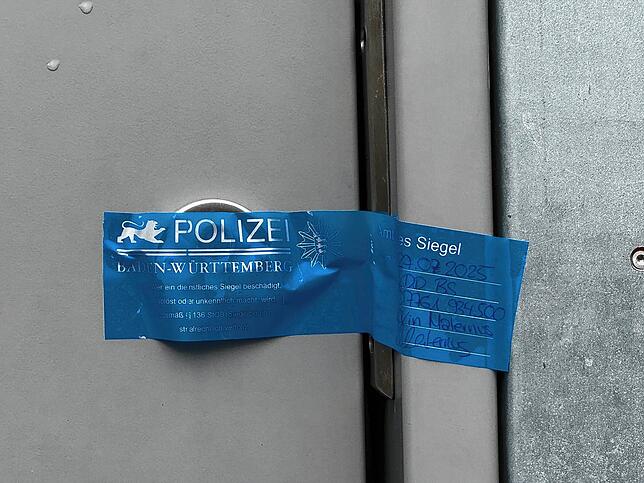 Bild 2: Schwere Gewalttat am Bad Säckinger Bahnhof: Polizei will Todesfall nach Messerangriff derzeit nicht bestätigen