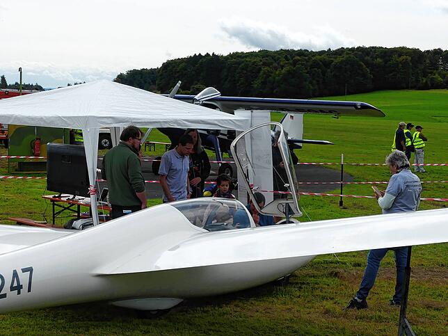 Bild 26: Großer Erfolg beim Jubiläums-Flugplatzfest in Rickenbach-Hütten
