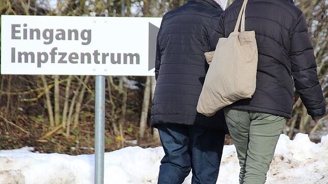 Die Impfkampagne mit Astrazeneca ist auch im Kreis Sigmaringen vorerst gestoppt.