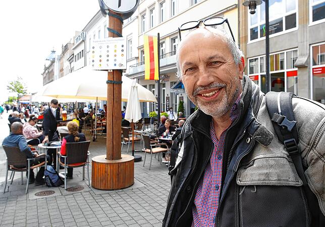 Endlich sind wieder Menschen in der Stadt. Manfred Hölzl, stellvertretender Kreisvorsitzender des Dehoga (Deutscher Hotel- und ...