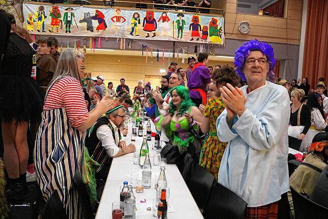 Bild 16: Öschabend lockte die Narren: die schönsten Bilder des Abends!