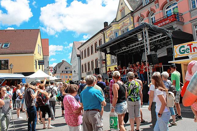 Bild 10: Schweizer Feiertag 2022: Bilder vom Straßenfest Teil 1