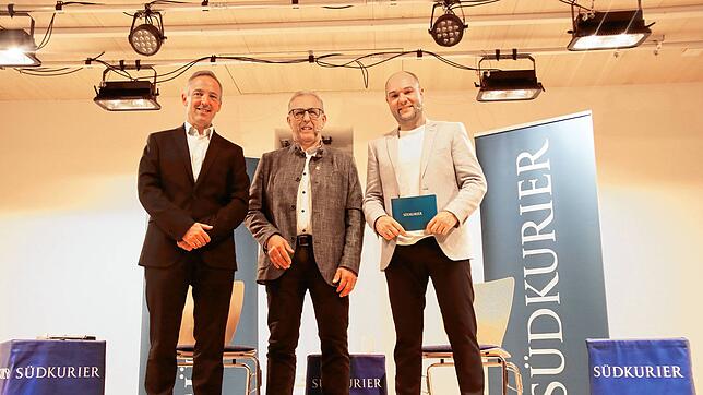 Sie freuten sich über einen gelungenen und erkenntnisreichen Abend bei der SÜDKURIER-Wahlarena in Aach: Jörg Peter, Mitglied der ...