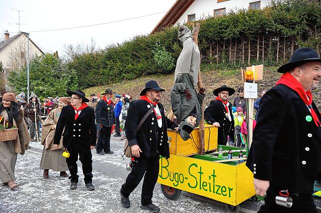 Bild 3: Rickenbach: Die schönsten Bilder vom farbenfrohen Narrenumzug 2025