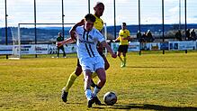 Moritz Bruch (vorn) traf zweimal für den SV Aasen beim 7:0 gegen den SV Hölzlebruck.