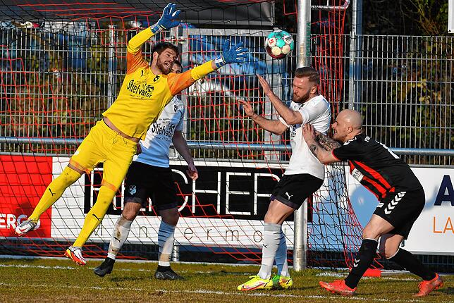 Bild 2: FSV Rheinfelden muss gegen den FC Wittlingen mit einem 1:1 zufrieden sein &ndash; und wir haben Bilder!