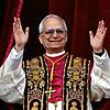 Papst Leo XIV. ist der erste US-Amerikaner im Amt des Papstes. Der 69-Jährige stammt aus Chicago, hat auch die peruanische ...