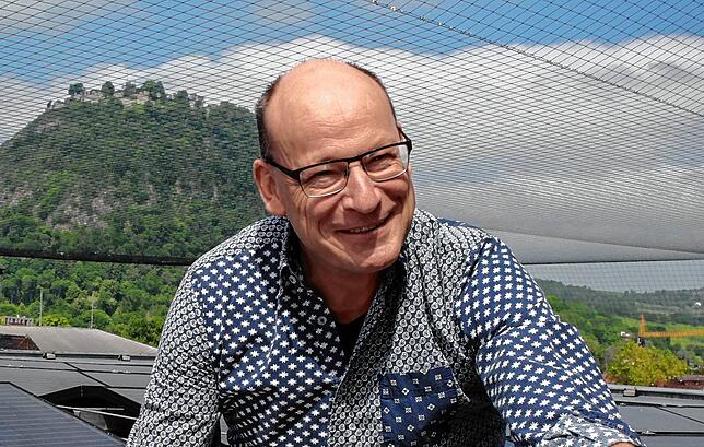 Bene Müller verteidigt als Geschäftsführer des Projektierers Solarcomplex den Standort der Windkraft-Anlagen.
