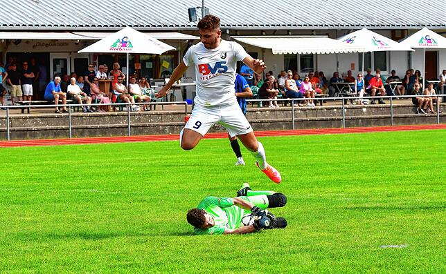 Bild 25: Hier gibt es die Bilder vom 4:1-Sieg des FC Erzingen bei der SG FC Wehr-Brennet