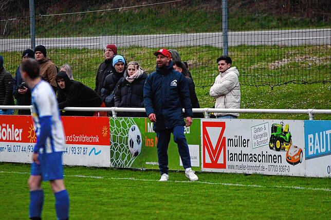 Bild 20: SG Stühlingen/Weizen II gewinnt Spitzenspiel mit 2:0 gegen SC Lauchringen – und wir haben Fotos!