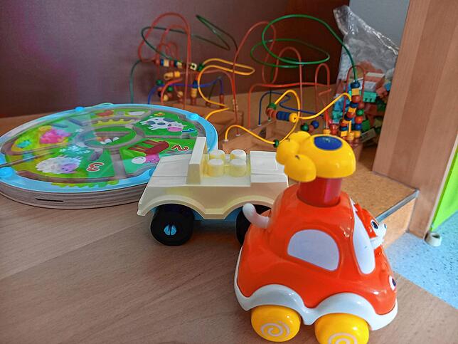 Alles schön bunt: Die Spielzeugecke im Wartezimmer.