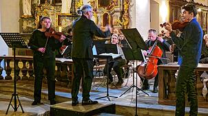 Das Motiv zeigt das Kammerorchester während eines Auftritts beim Festival im November 2024. Dieses Jahr wird das Festival um fünf Tage ...