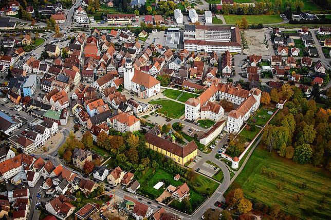 Der Meßkircher Gemeinderat setzte sich mit der Frage auseinander, wo günstiger Wohnraum geschaffen werden könnte. Unser Bild zeigt einen ...
