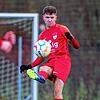 Lenker: Yannik Diego Stauch ist als Kapitän und zentraler Mittelfeldspieler ein wichtiger Faktor im Spiel des FC Tiengen 08. Obwohl er ...