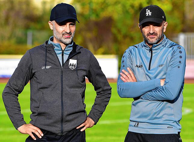 Erfolgsduo: Nach fünfeinhalb Jahren trennen sich die Wege von Trainer Erkan Kanli (liks) und Jasmin Rastoder beim FC Tiengen 08: „Er war ...