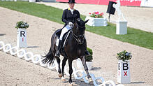 Isabell Werth wird sich den Fans mit ihrem Top-Pferd Weihegold präsentieren. Bild: dpa