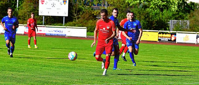 Bild 40: Neuer Spitzenreiter FC Tiengen 08 besiegt den TuS Efringen-Kirchen mit 4:1 &ndash; und wir haben Bilder!