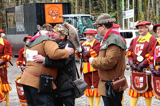 Bild 14: Etz kummt de Narrenbom: So kommt der Narrenbaum aus dem Wald in die Stadt