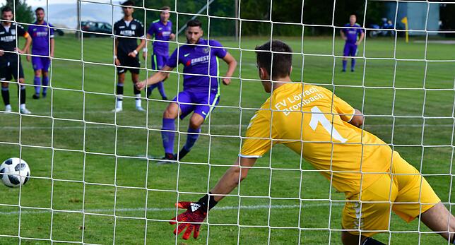 Bild 1: SV Buch besiegt den FV Lörrach-Brombach II mit 3:0 &ndash; und wir haben Bilder!