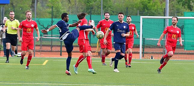 Bild 5: FC Wallbach holt die Punkte mit dem 1:0 beim VfB Waldshut &ndash; und wir haben Bilder!