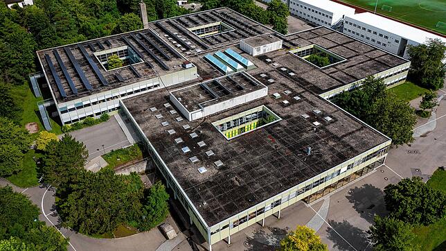 Blick auf den Schulverbund am Deutenberg in Schwenningen. Dies ist die aktuell größte schulische Baustelle der Stadt. Die Gebäude werden ...