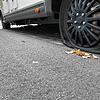 Vorerst nicht mehr mobil: An dem Wohnmobil in Petershausen wurden alle vier Reifen zerstochen.
