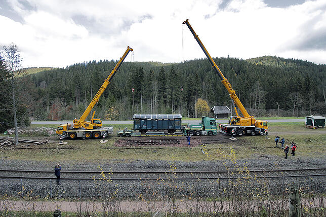 Bild 23: Bilder vom Waggon-Transport von Villingen nach Lenzkirch-Gutachbrücke