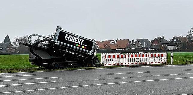 Eine Horizontalbohrmaschine, die unterirdisch Leitungen verlegt. Sie gehört der zur Eggert GmbH, eine Partnerfirma von geo-Radar NRW in ...