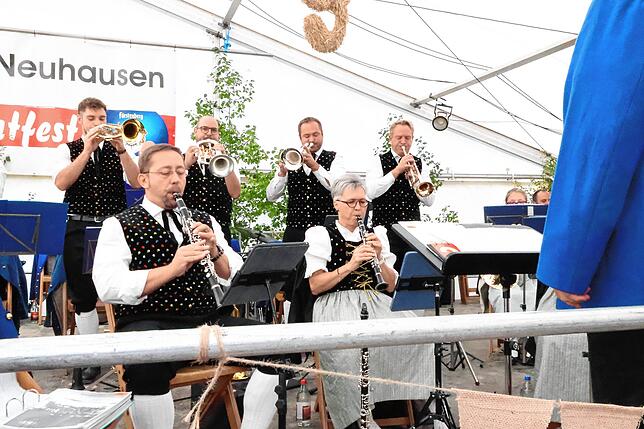 Der Musik- und Trachtenverein und seine Bläserjugend laden zu ihrem 26. Schlachtfest ein. Von 20. bis 22. September heißt es wieder ...