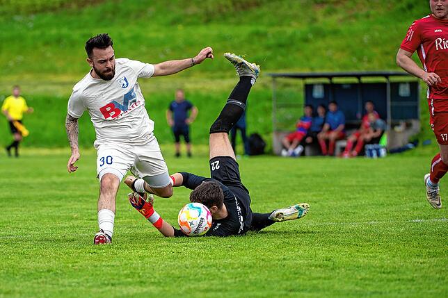Bild 5: FC Erzingen gewinnt gegen den SV Endingen mit 3:0 &ndash; und wir haben Bilder!