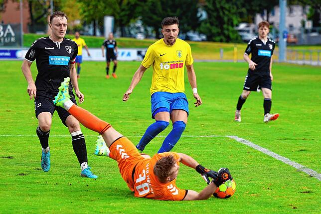 Bild 5: Die besten Bilder vom Verbandsligaduell zwischen dem FC Singen 04 und dem VfR Hausen!