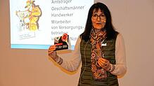 Beim Seniorenkreis St. Martin in Meßkirch referierte Evelyn Lang vom Referat Prävention des Polizeipräsidiums Ravensburg zum ...