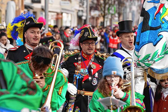 Bild 7: Die besten Bilder vom Schmutzigen Donnerstag in Donaueschingen: Kinderumzug begeistert!