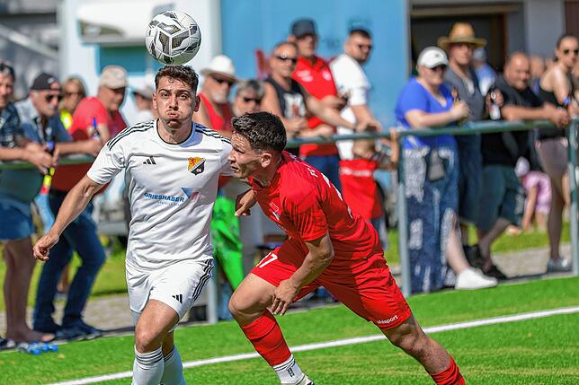 Bild 18: SV 08 Laufenburg siegt 5:2 im ersten Relegationsspiel beim FC Pfaffenweiler – wir haben Fotos!