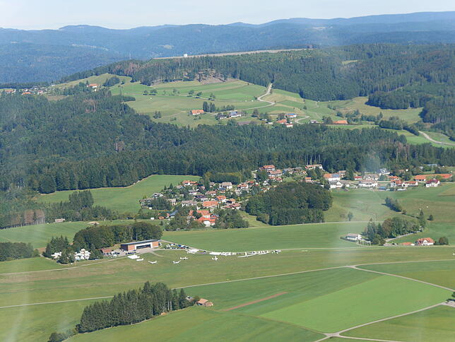 Bild 3: Hoch über Rheintal und Hotzenwald: So schön sieht unsere Region aus der Luft aus