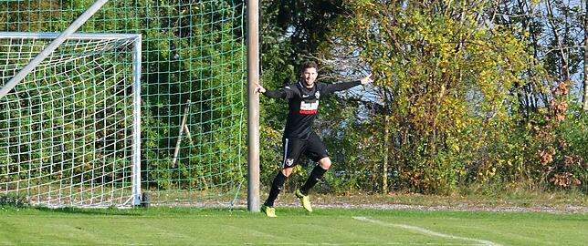 Bild 1: SV Buch besiegt den FC Erzingen mit 2:0 &ndash; und wir haben Bilder!