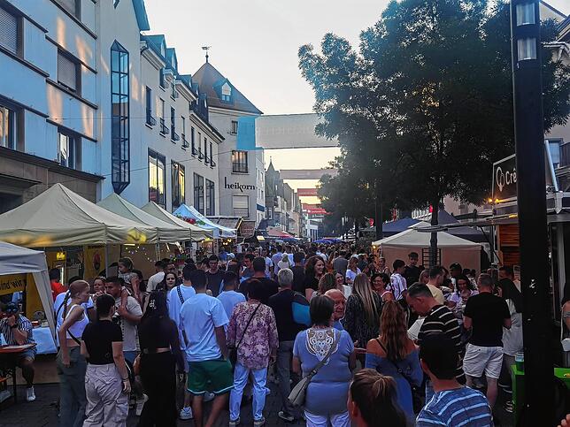 In den Singener Straßen herrschte streckenweise viel Betrieb.