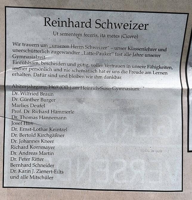 Diese Anzeige schaltete der Abiturjahrgang 1969 zur Würdigung ihres Lehrer Reinhard Schweizer am 28. Dezember, 2022 im SÜDKURIER.